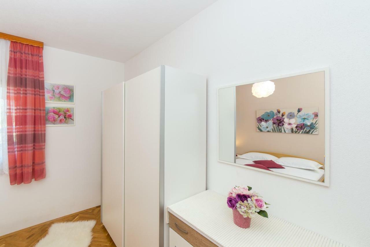 Guest House Pelja Plano Exterior photo