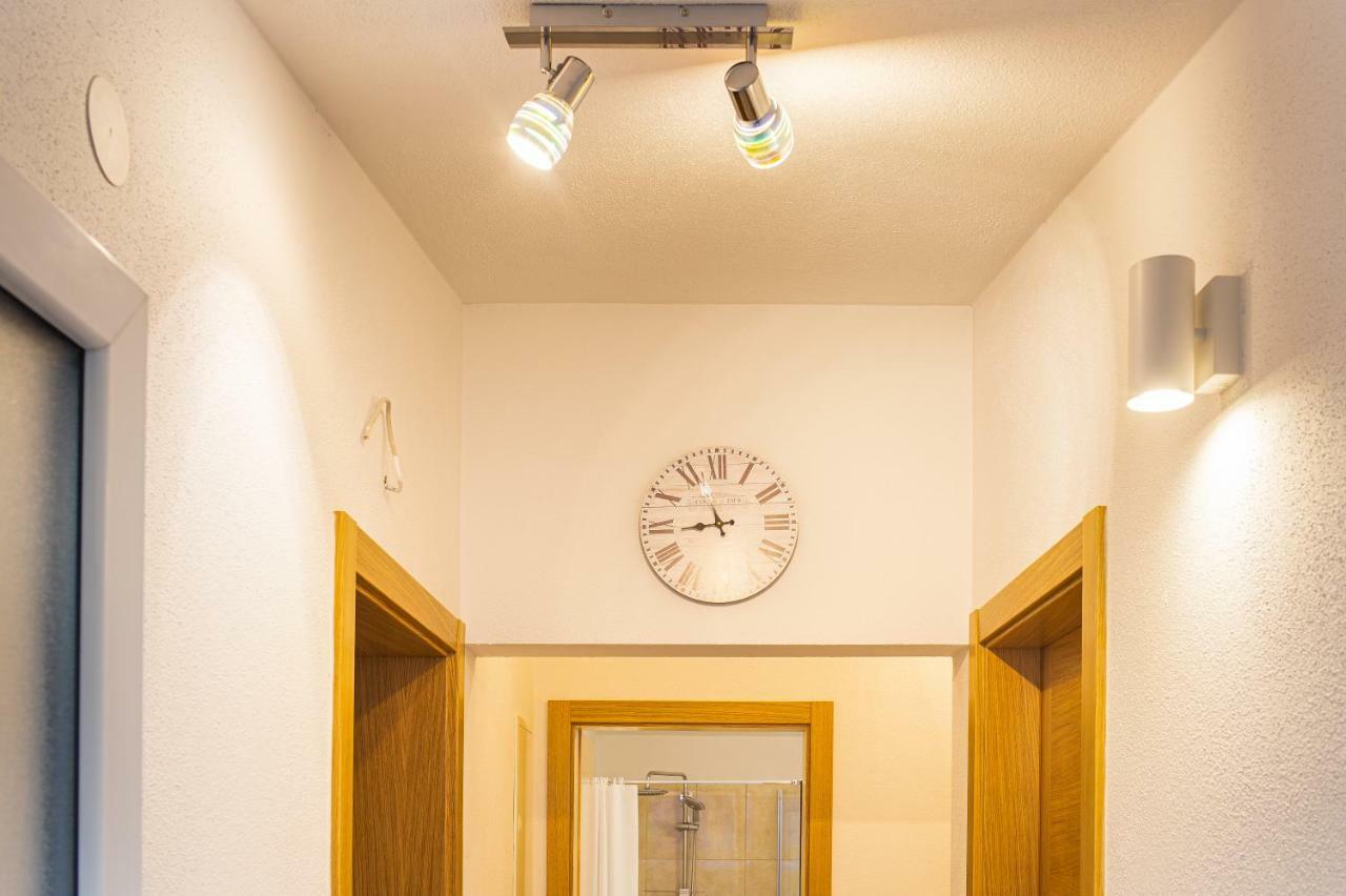 Guest House Pelja Plano Exterior photo